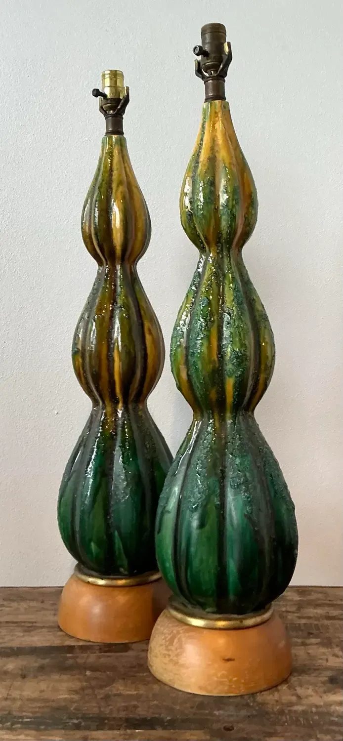 Vintage MCM Lava Glaze Ceramic Lamps - A Pair — additional photo 1