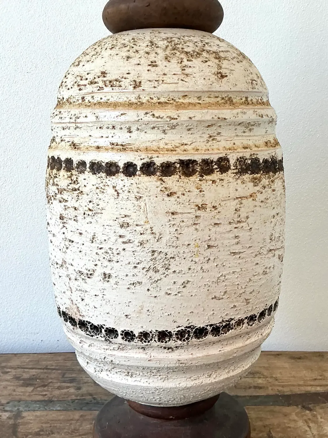 Vintage MCM Lava Glaze Lamp — additional photo 4
