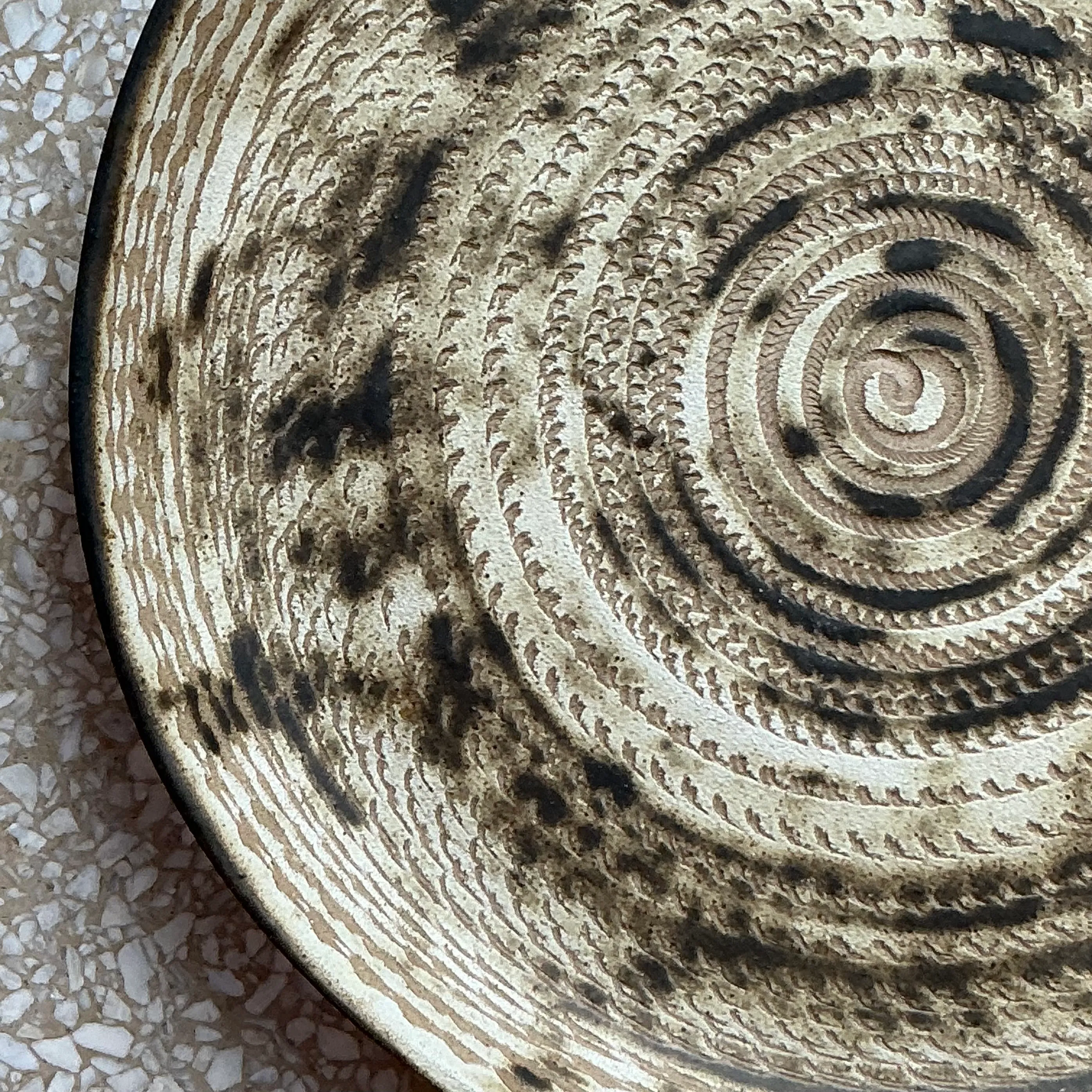Vintage MCM Martz Studio Pottery Plate  — additional photo 1