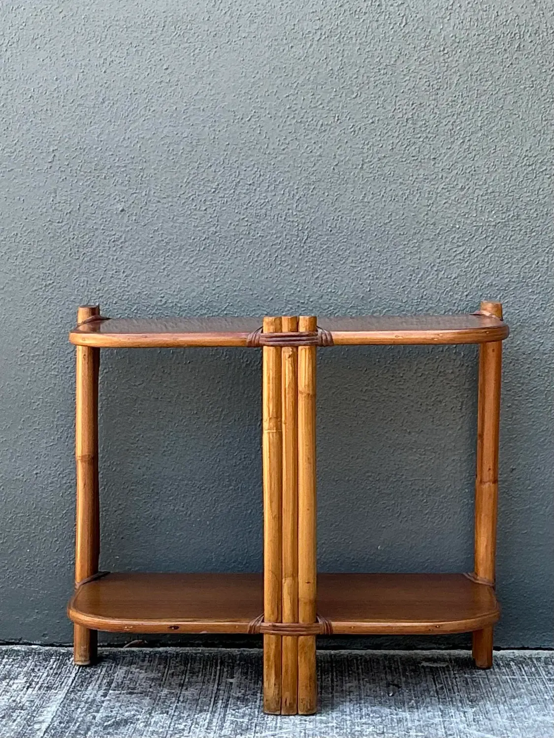 Vintage MCM Rattan Side Table — additional photo 7