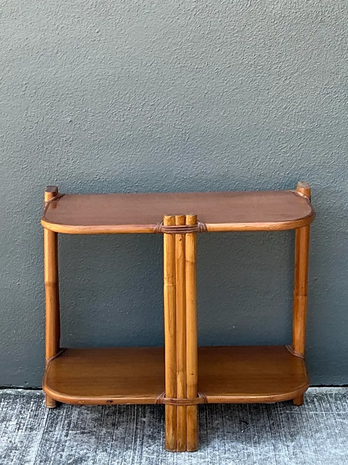Vintage MCM Rattan Side Table — additional photo 8