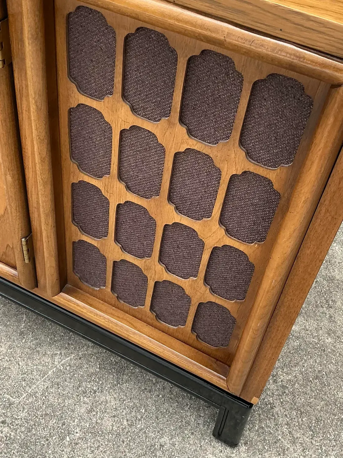 Vintage MCM Stereo Cabinet Credenza — additional photo 2