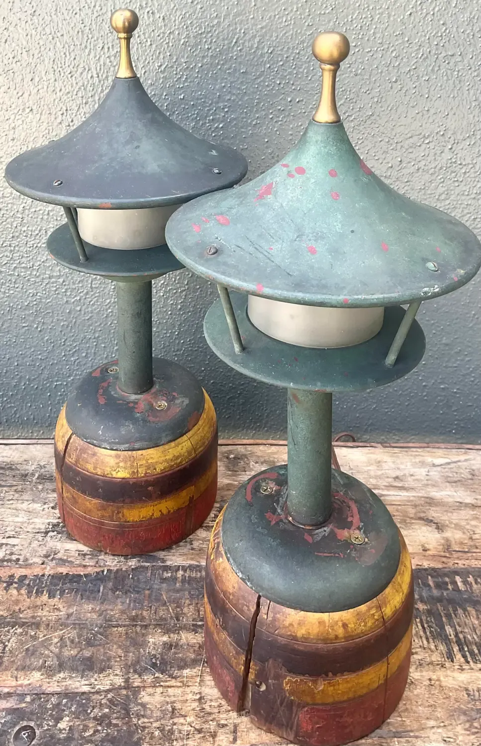 Vintage Mid-Century Modern Patinated Lighthouse Lamps - A Pair — additional photo 5