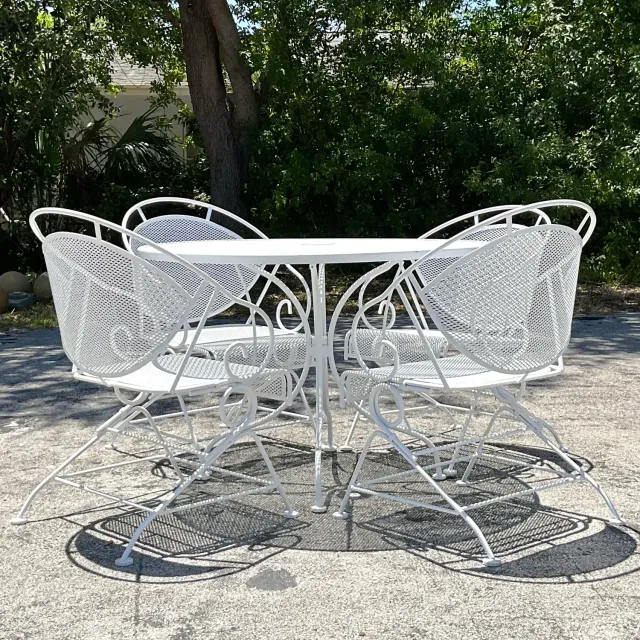Vintage Mid-Century Modern Wrought Iron Outdoor Dining Set of 5 — additional photo 3