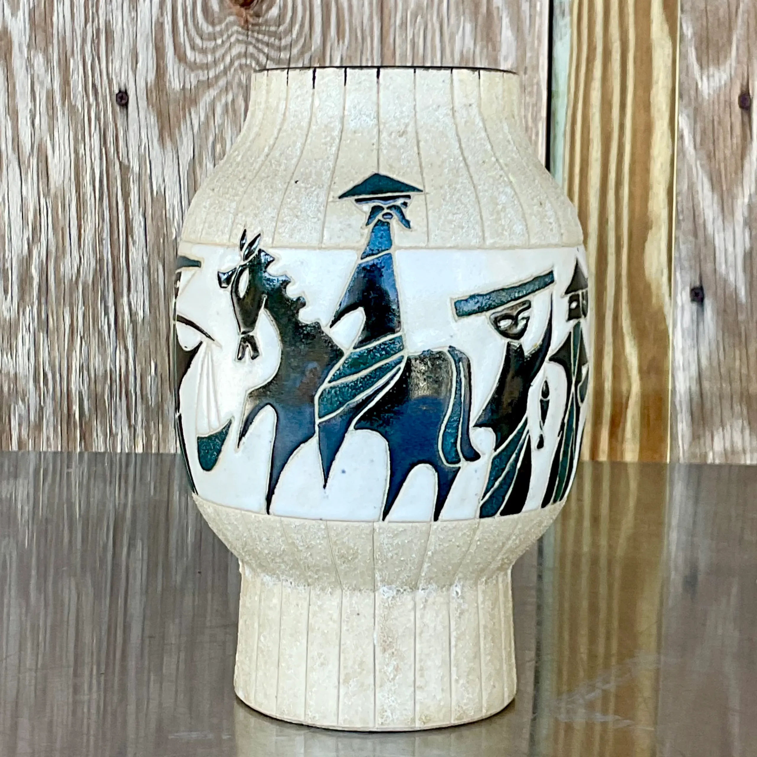 Vintage Midcentury Pagoda Ceramic Vase — additional photo 2
