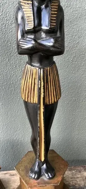 Vintage Monumental Ebonized Pharaoh Table Lamps - A Pair — additional photo 3
