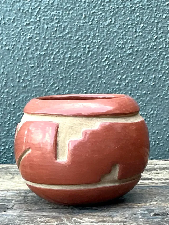 Vintage Native American Red Clay Original Pottery — additional photo 1