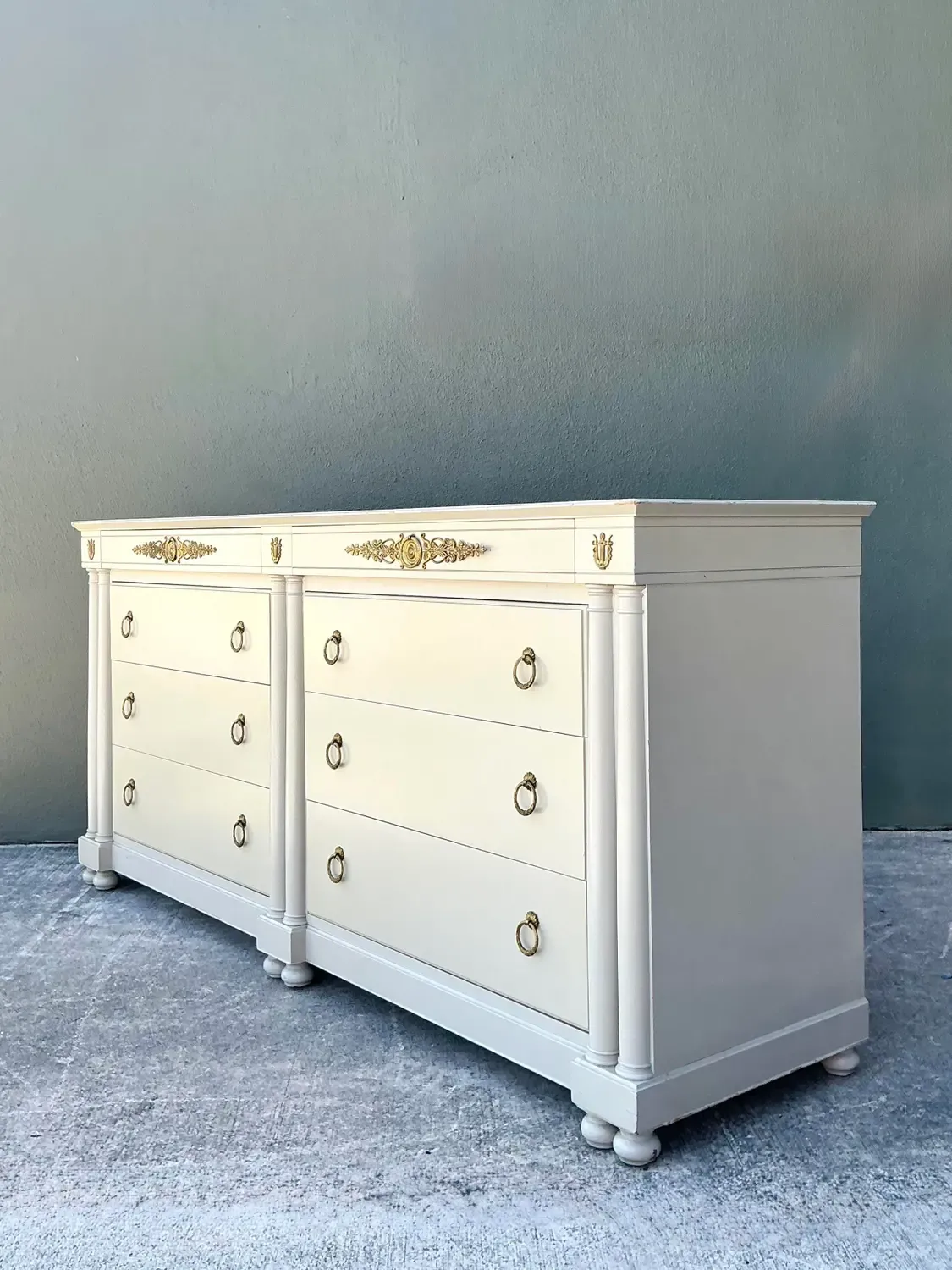 Vintage Neoclassical John Stuart for Johnson Furniture Double Dresser — additional photo 3