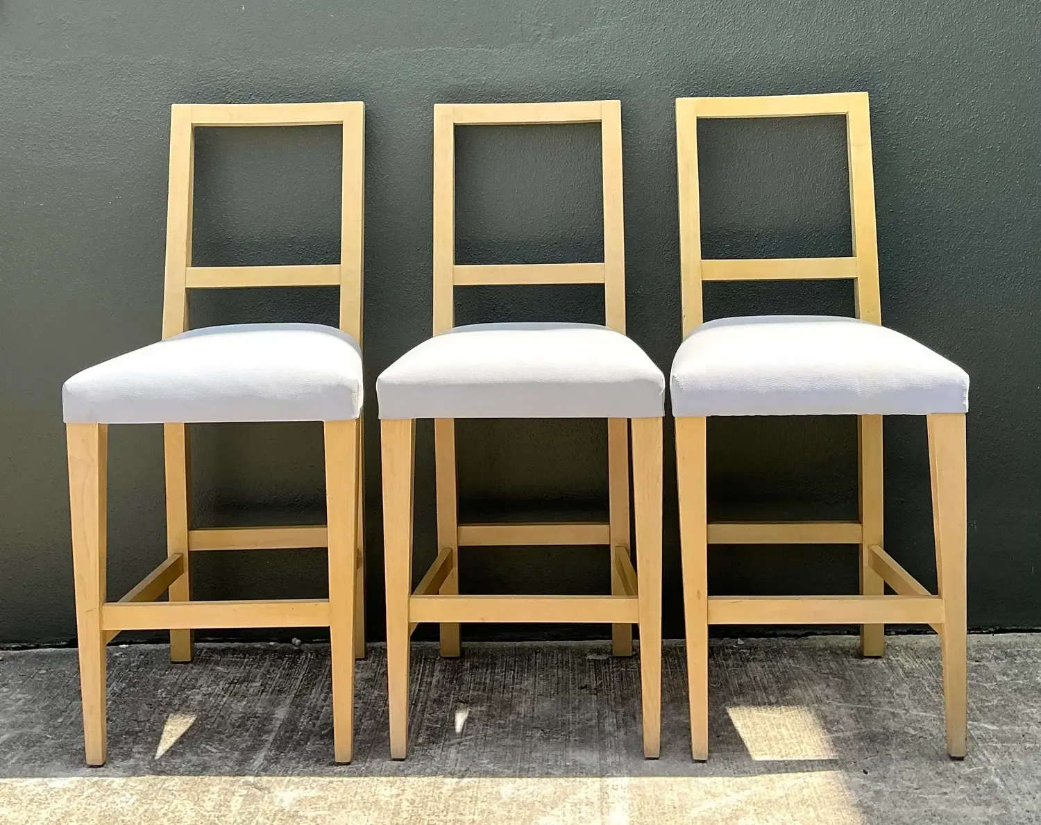Vintage Niedermaier Pebble Leather Barstools - Set of 3 — additional photo 2