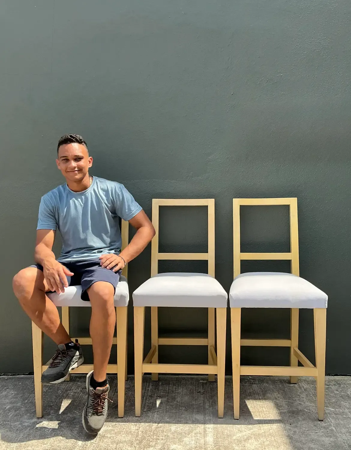 Vintage Niedermaier Pebble Leather Barstools - Set of 3 — additional photo 3