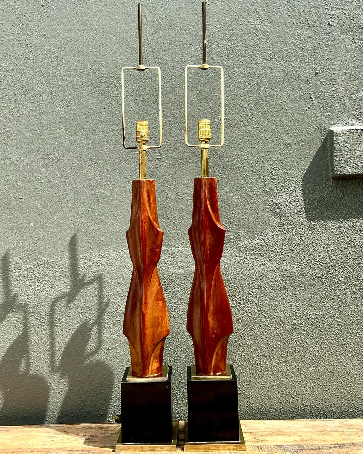 Vintage Original Laurel Lamp Company Wood Sculptural Lamps - A Pair — additional photo 4