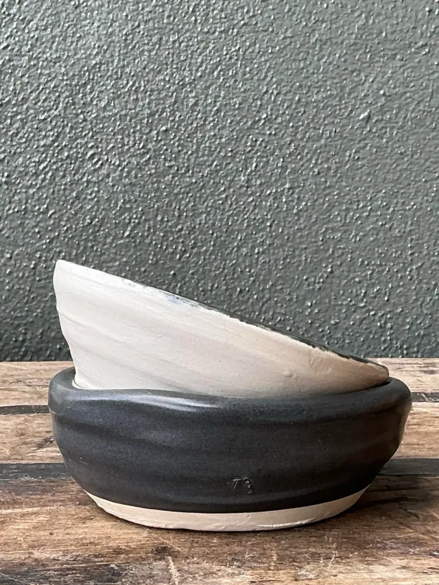 Vintage Original Studio Pottery Bowls - Set of 2 — additional photo 7