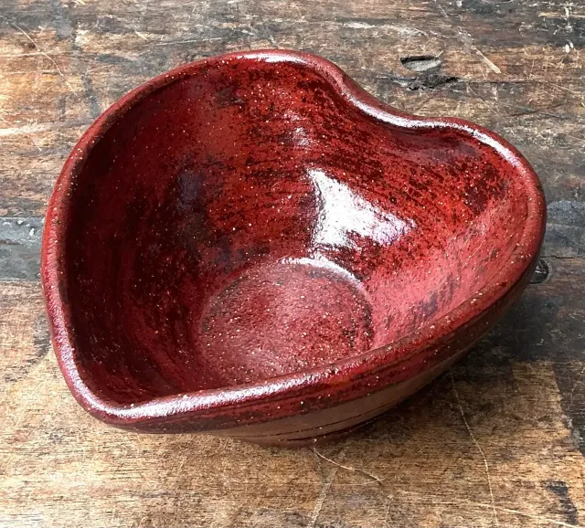 Vintage Original Studio Pottery Heart Bowl — additional photo 1