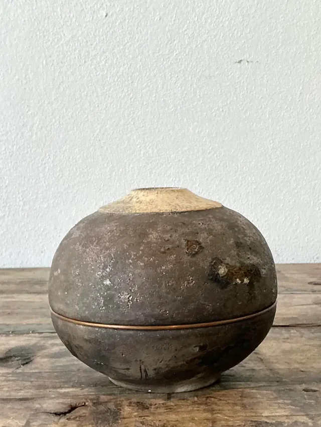 Vintage Original Studio Pottery Lunar Vase — additional photo 3