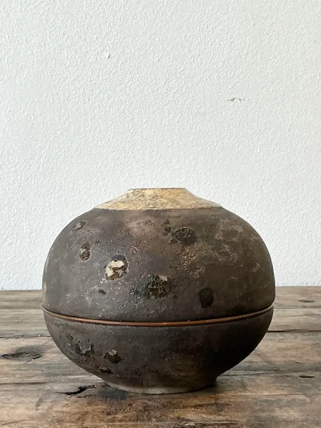 Vintage Original Studio Pottery Lunar Vase — additional photo 4