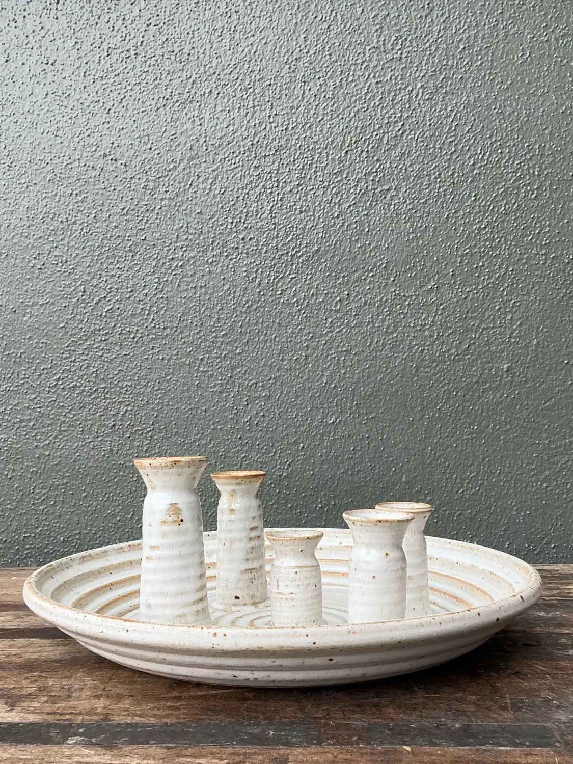 Vintage Original Studio Pottery Platter With Vases — additional photo 2