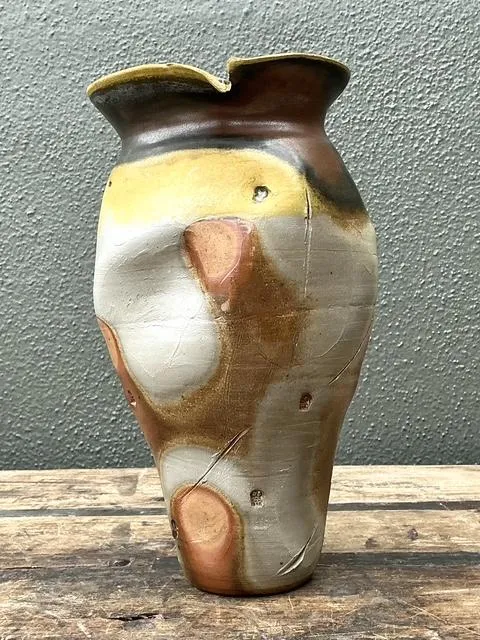 Vintage Original Studio Pottery Skull Vase — additional photo 6