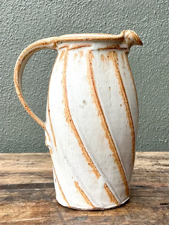 Vintage Original Studio Pottery Swirl Vase — additional photo 4