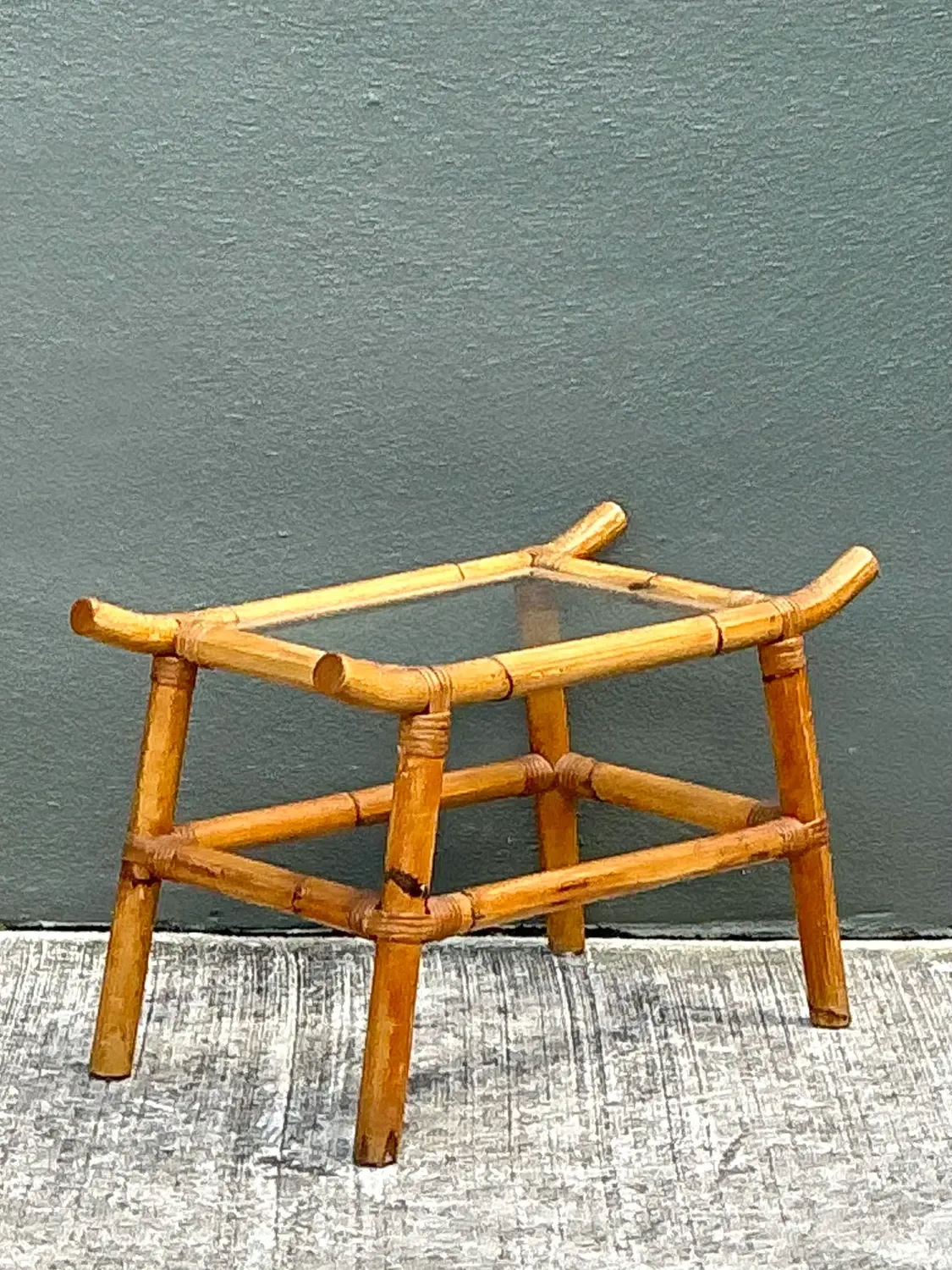Vintage Pagoda Rattan Low Drinks Table — additional photo 3