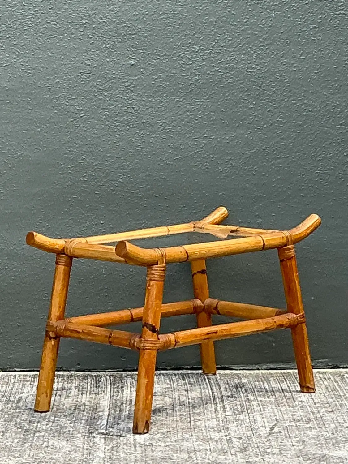 Vintage Pagoda Rattan Low Drinks Table — additional photo 6