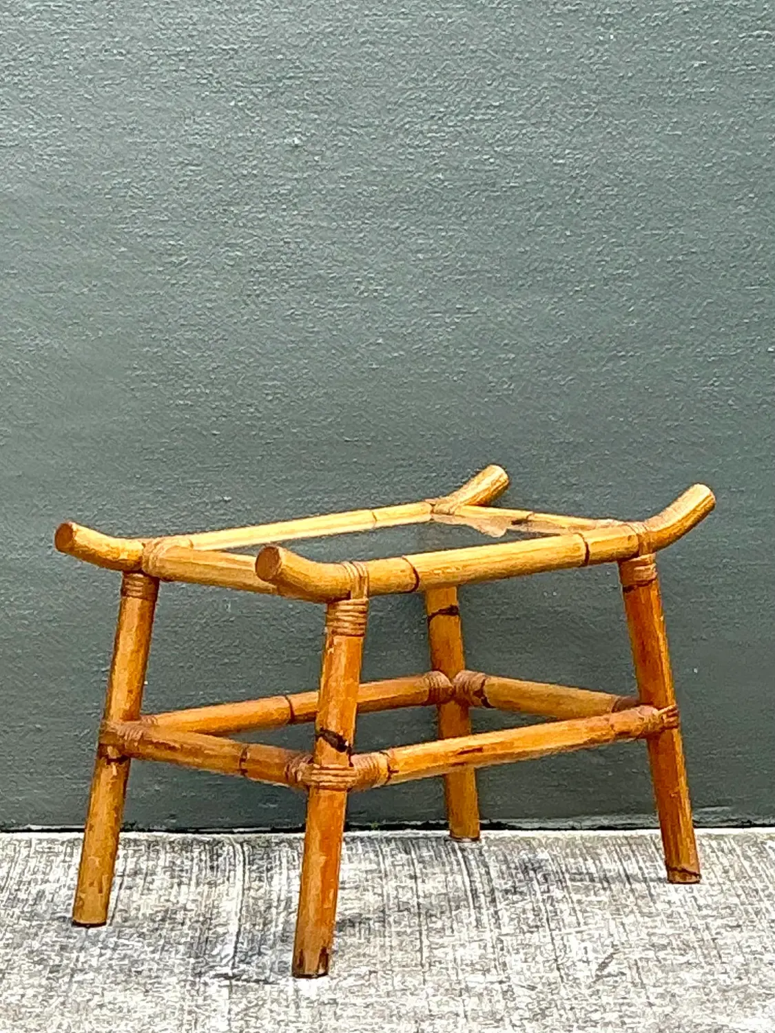 Vintage Pagoda Rattan Low Drinks Table — additional photo 8