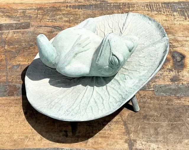 Vintage Patinated Frog on Lilypad Garden Ornament — additional photo 2