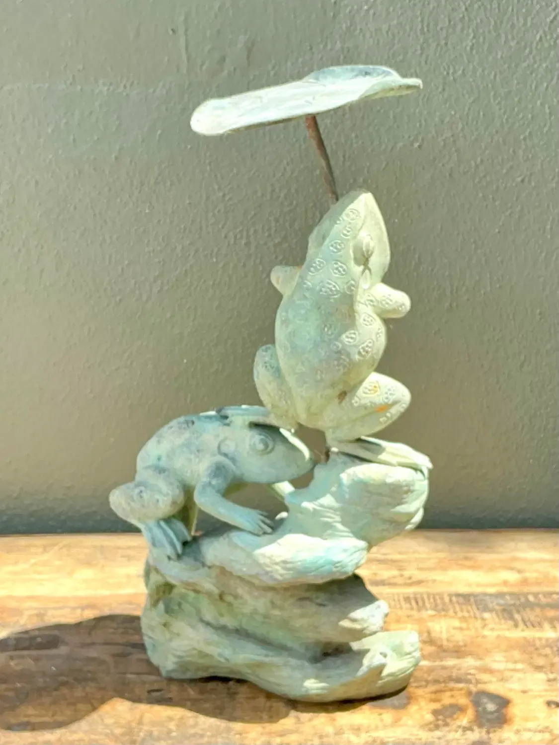 Vintage Patinated Verdigris Garden Frogs Sculpture — additional photo 5