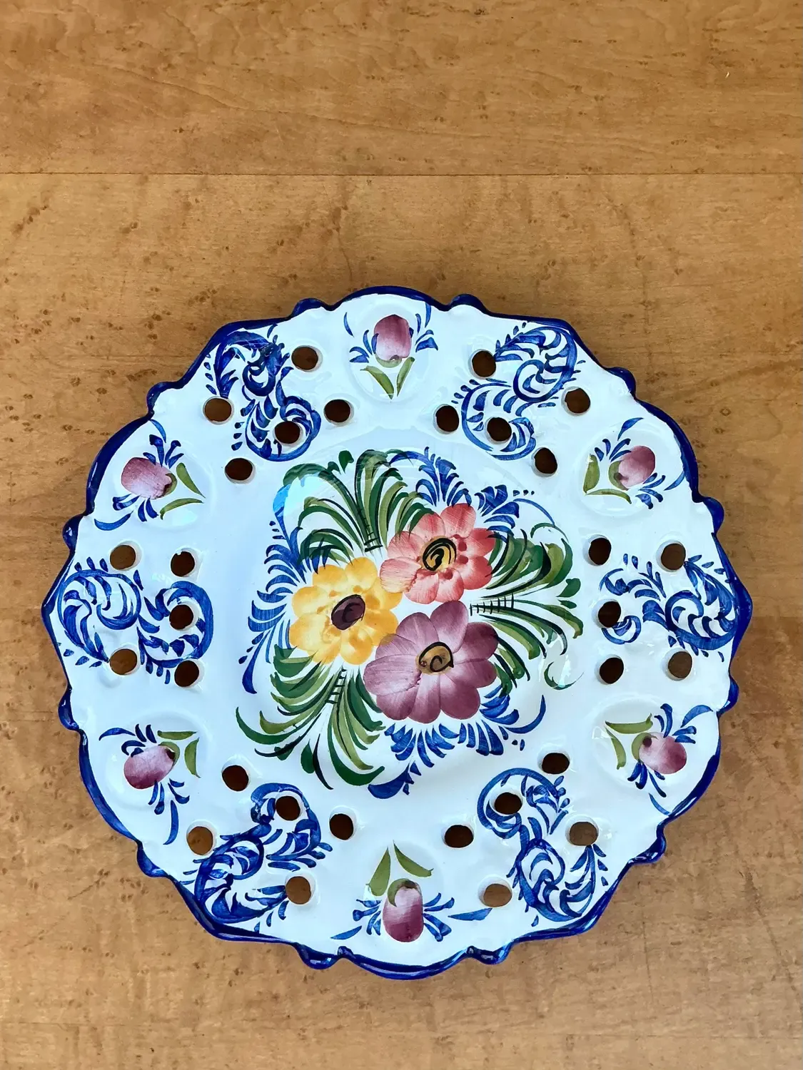 Vintage Portuguese Pierced Ceramic Floral Plate — additional photo 6