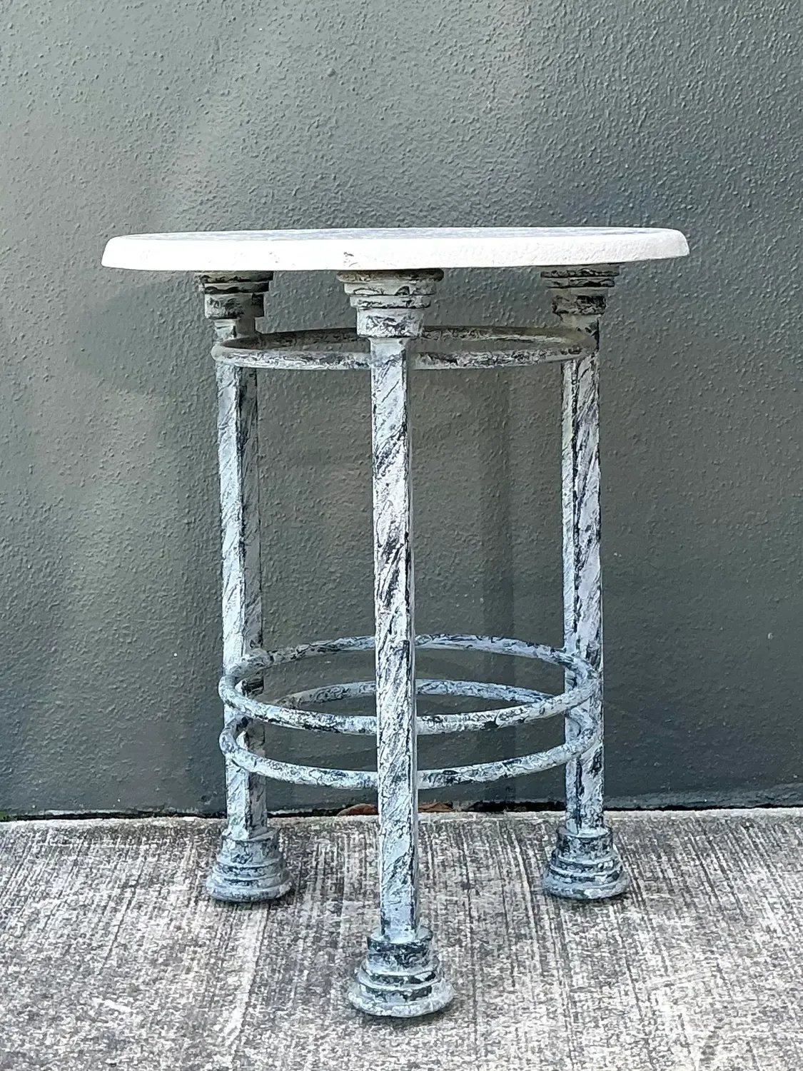 Vintage Postmodern Cast Aluminum Outdoor Side Table - 895 — additional photo 4
