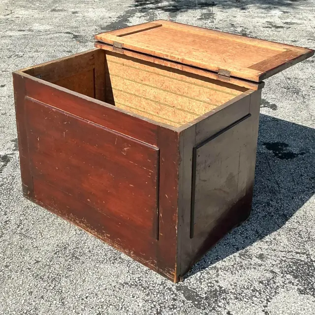 Vintage Primitive Blanket Chest — additional photo 3