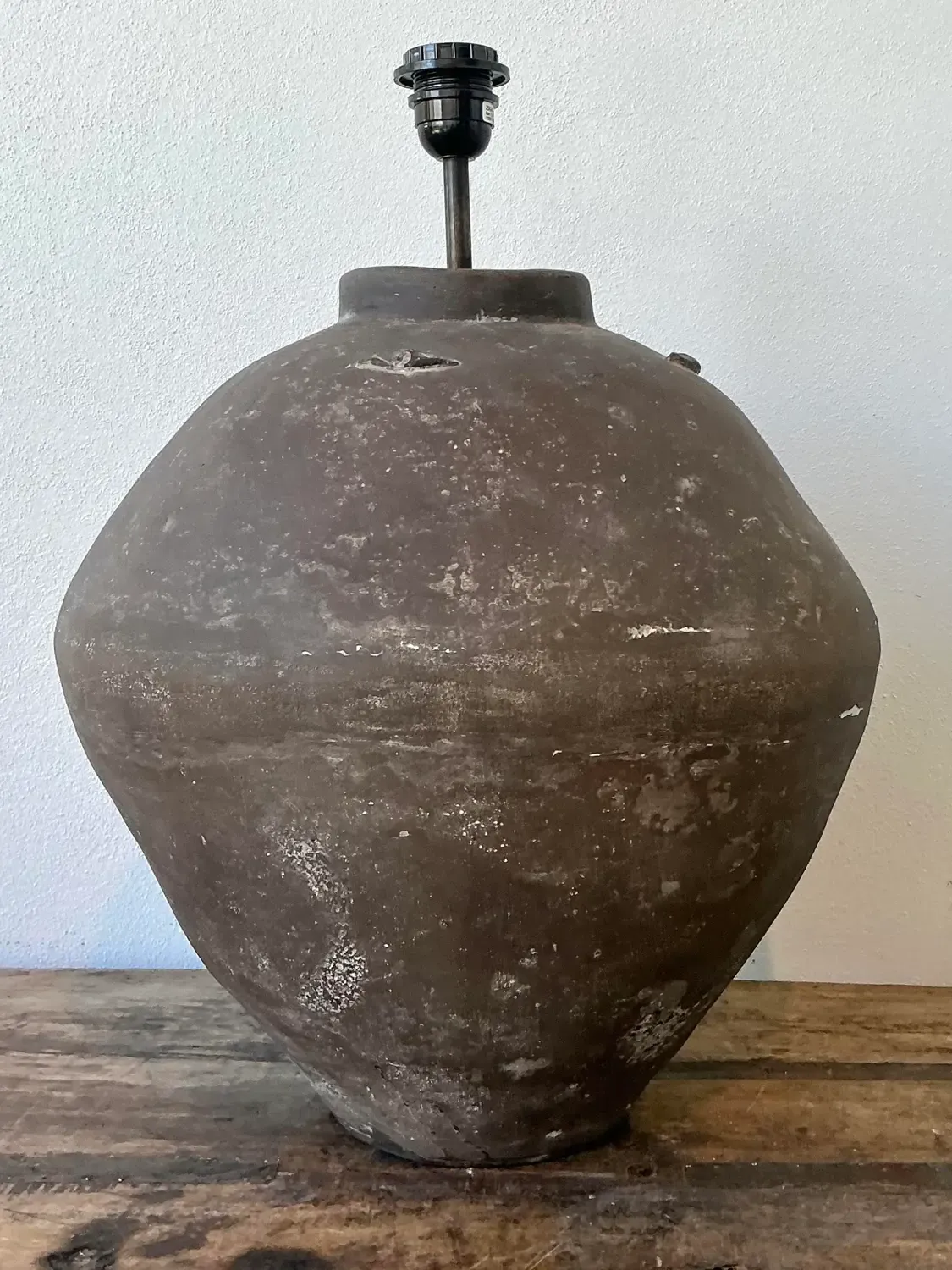 Vintage Primitive Matte Ceramic Lamp — additional photo 2