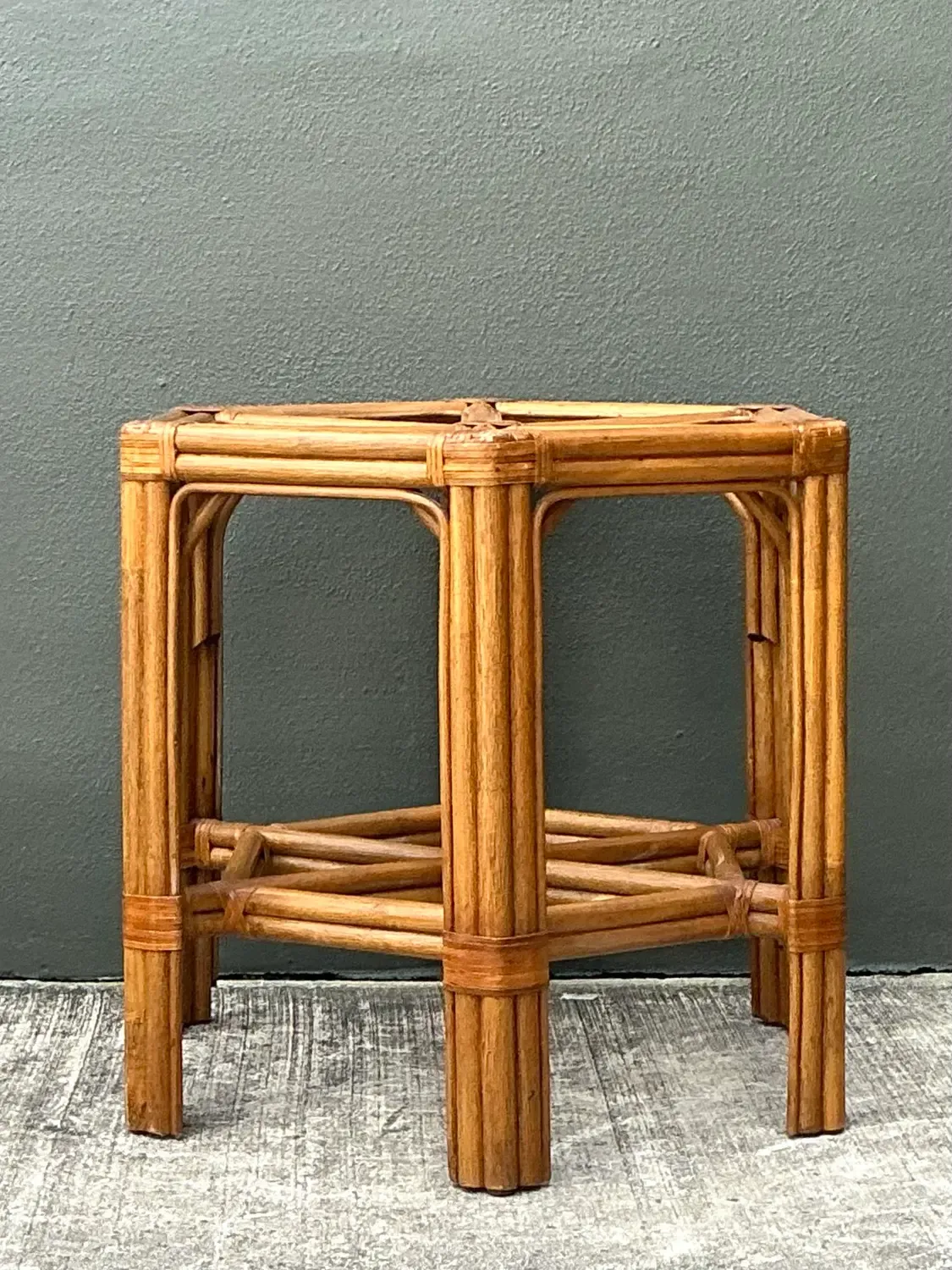 Vintage Rattan Hexagon Dining Table Pedestal — additional photo 3