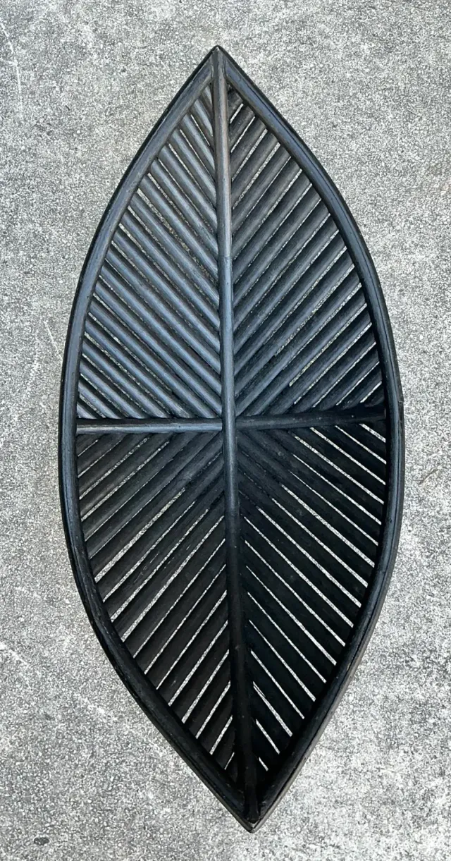Vintage Rattan Leaf Bowl — additional photo 5
