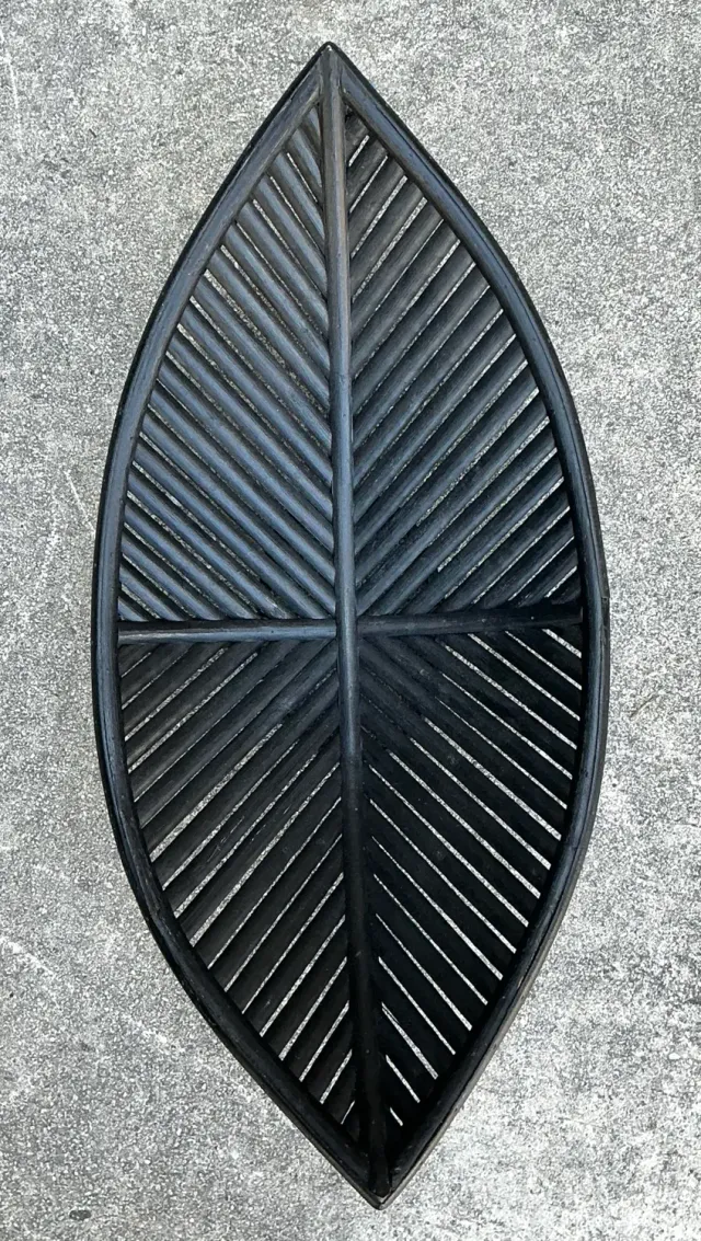 Vintage Rattan Leaf Bowl — additional photo 8