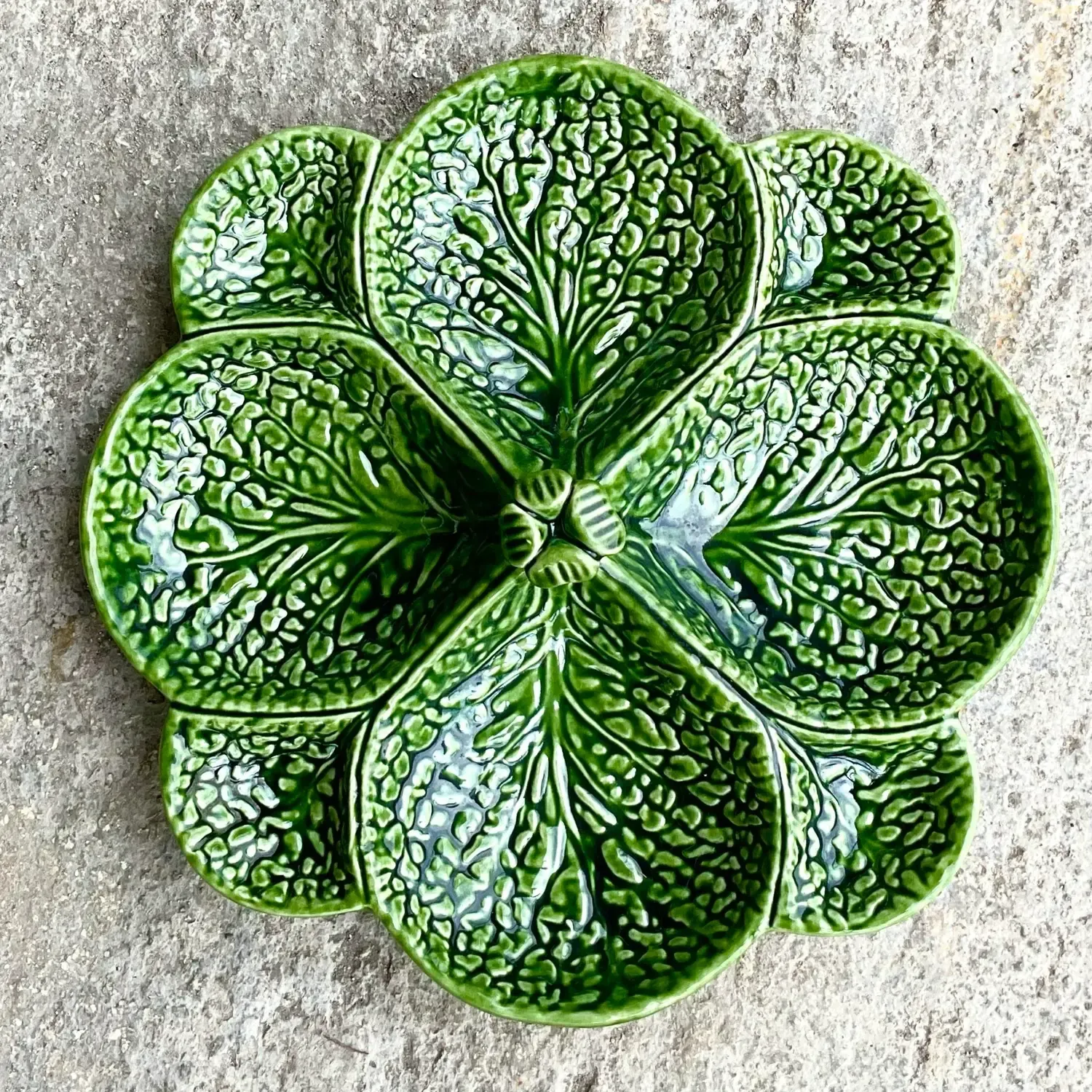 Vintage Regency Cabbage Leaf Glazed Ceramic Serving Plate — additional photo 7