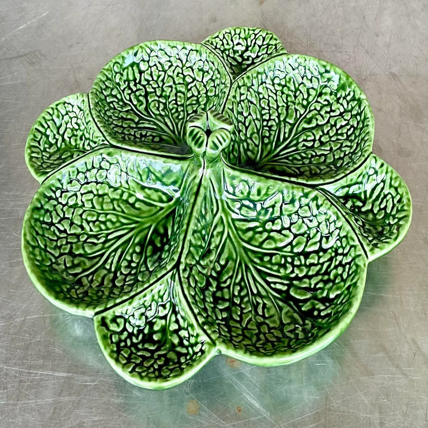 Vintage Regency Cabbage Leaf Glazed Ceramic Serving Plate — additional photo 8