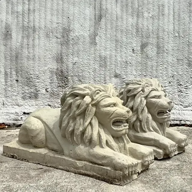 Vintage Regency Cast Concrete Lions - Set of 2 — additional photo 8