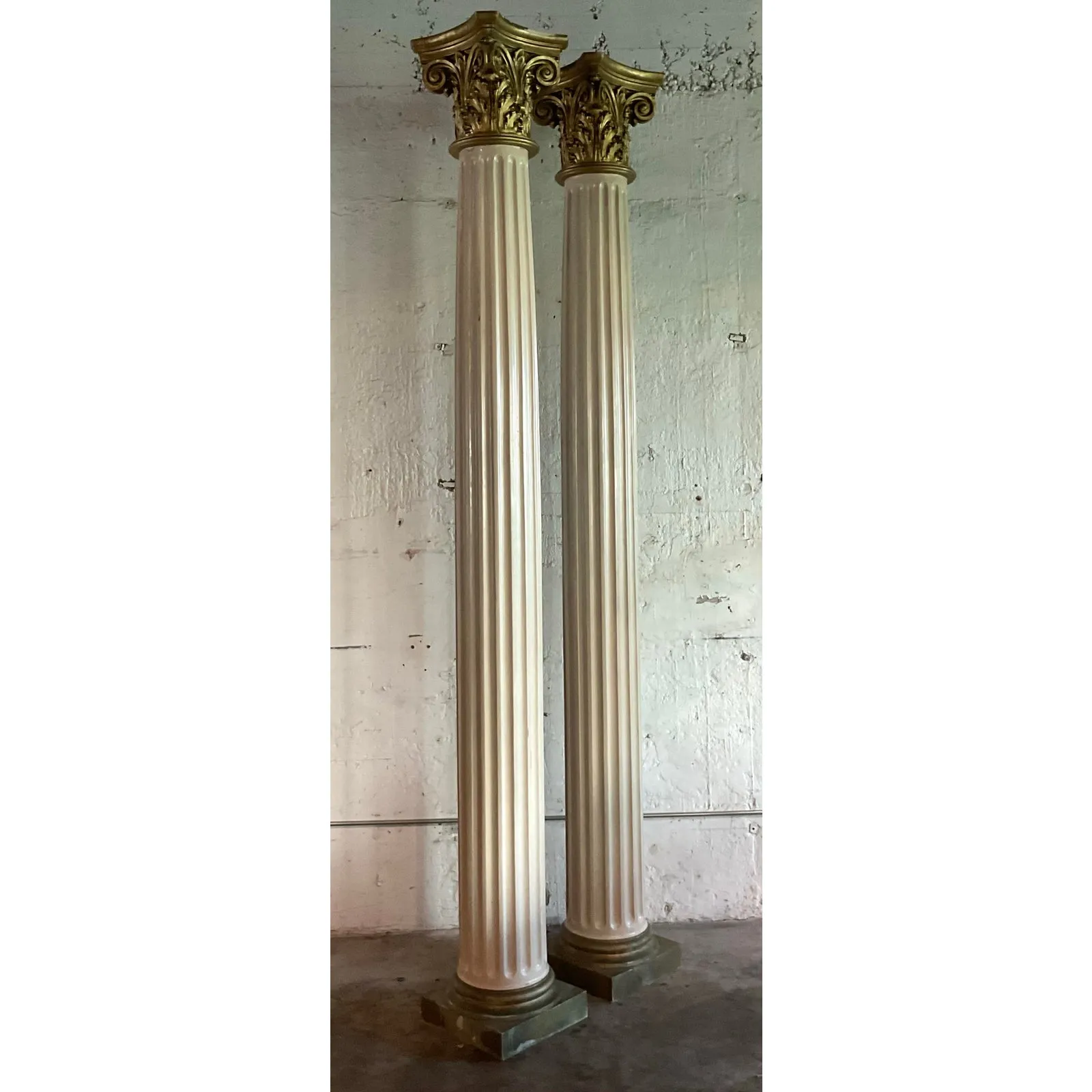 Vintage Regency Corinthian Fiberglass Columns - A Pair — additional photo 3