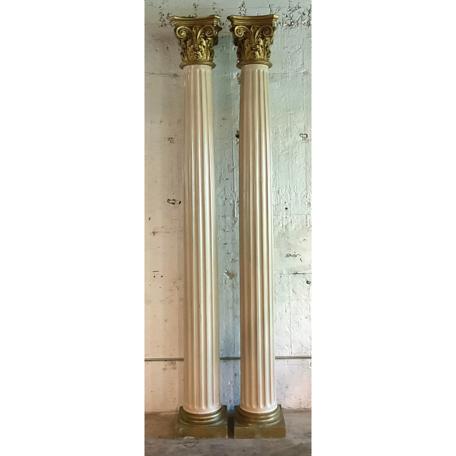 Vintage Regency Corinthian Fiberglass Columns - A Pair — additional photo 5