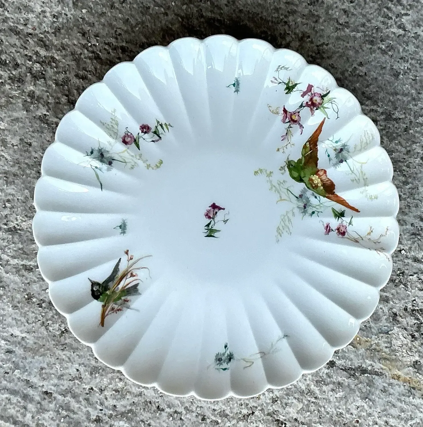 Vintage Regency Fluted Birds Cake Plate — additional photo 4