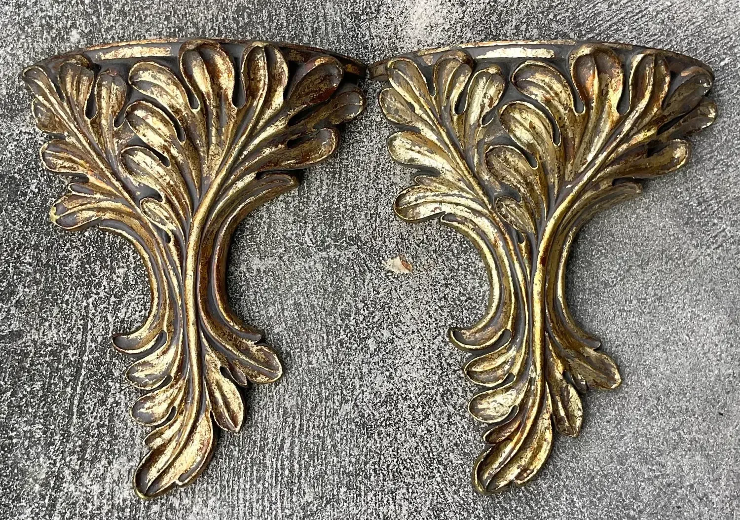 Vintage Regency Gilt Laurel Brackets - a Pair — additional photo 2