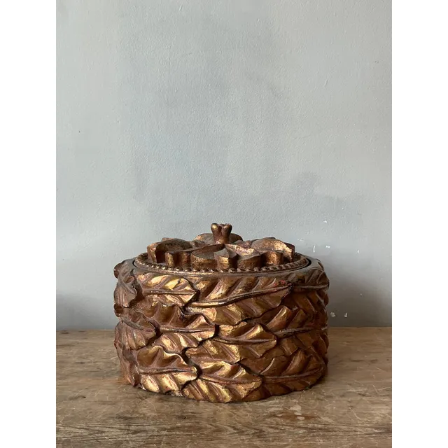 Vintage Regency Gilt Leaves Lidded Bowl — additional photo 2