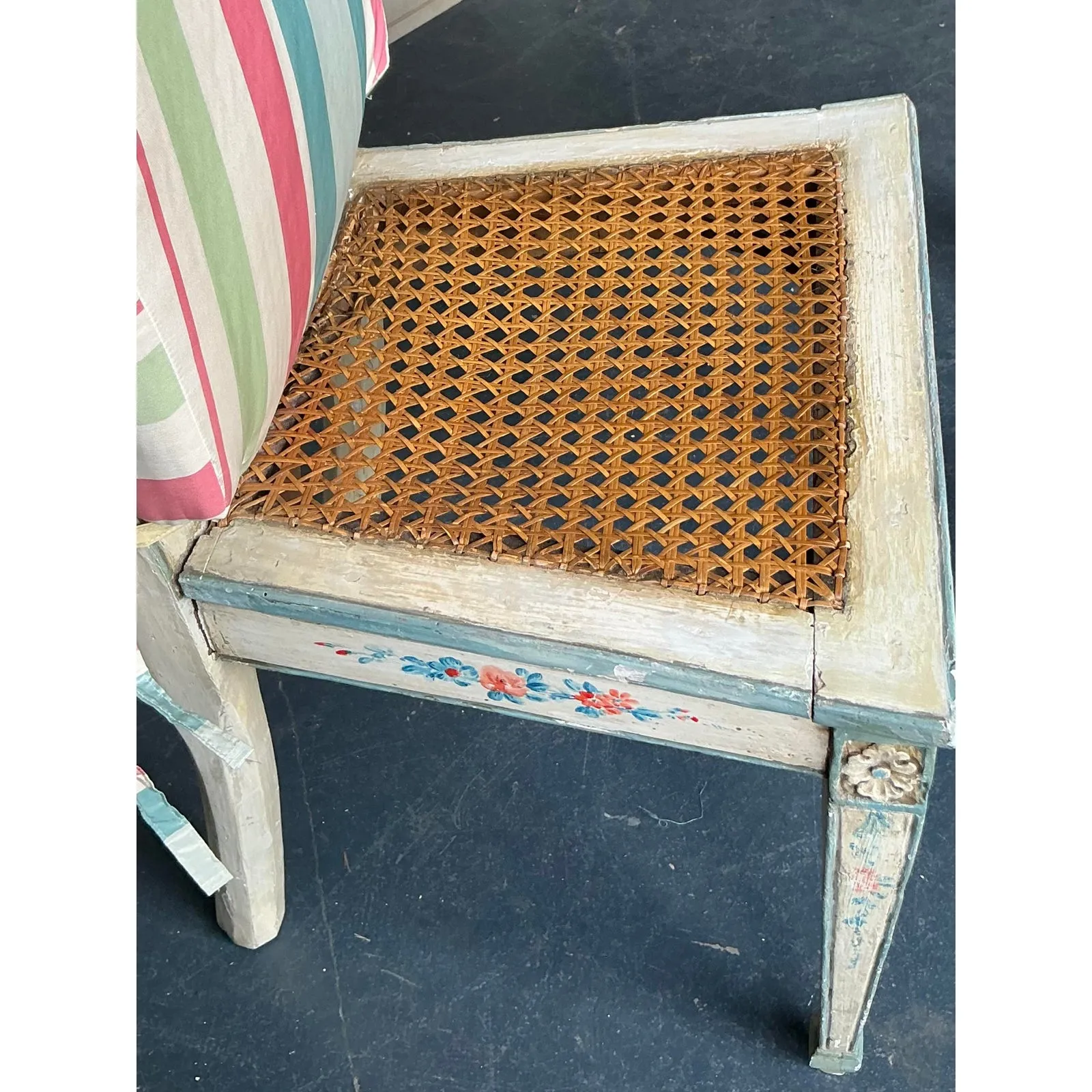 Vintage Regency Hand Painted Cane Dining Chairs - Set of 6 — additional photo 5
