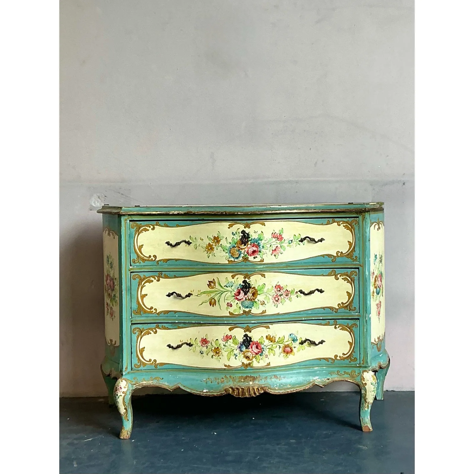 Vintage Regency Hand Painted Floral Chest of Drawers — additional photo 5