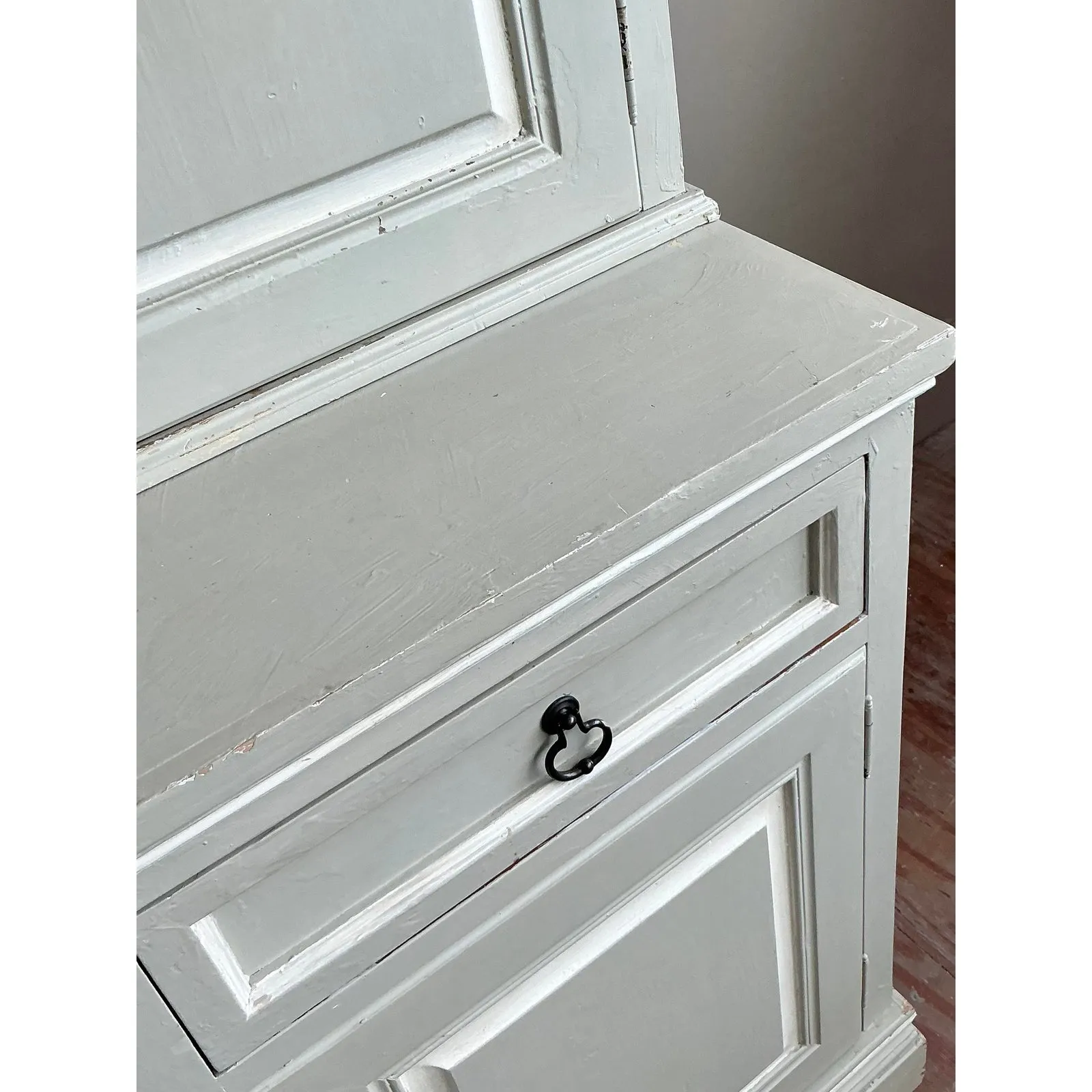 Vintage Regency Painted China Cabinet