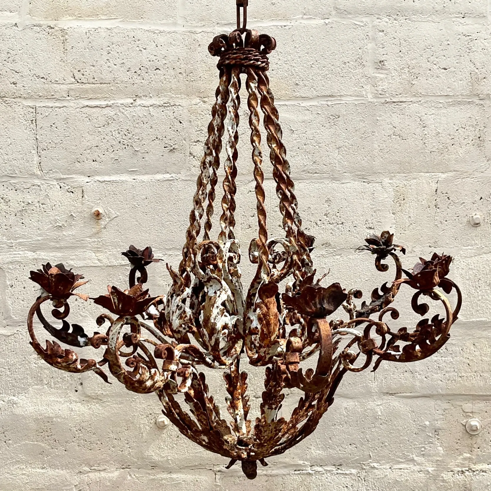 Vintage Regency Patinated Leaf Candle Chandelier — additional photo 1