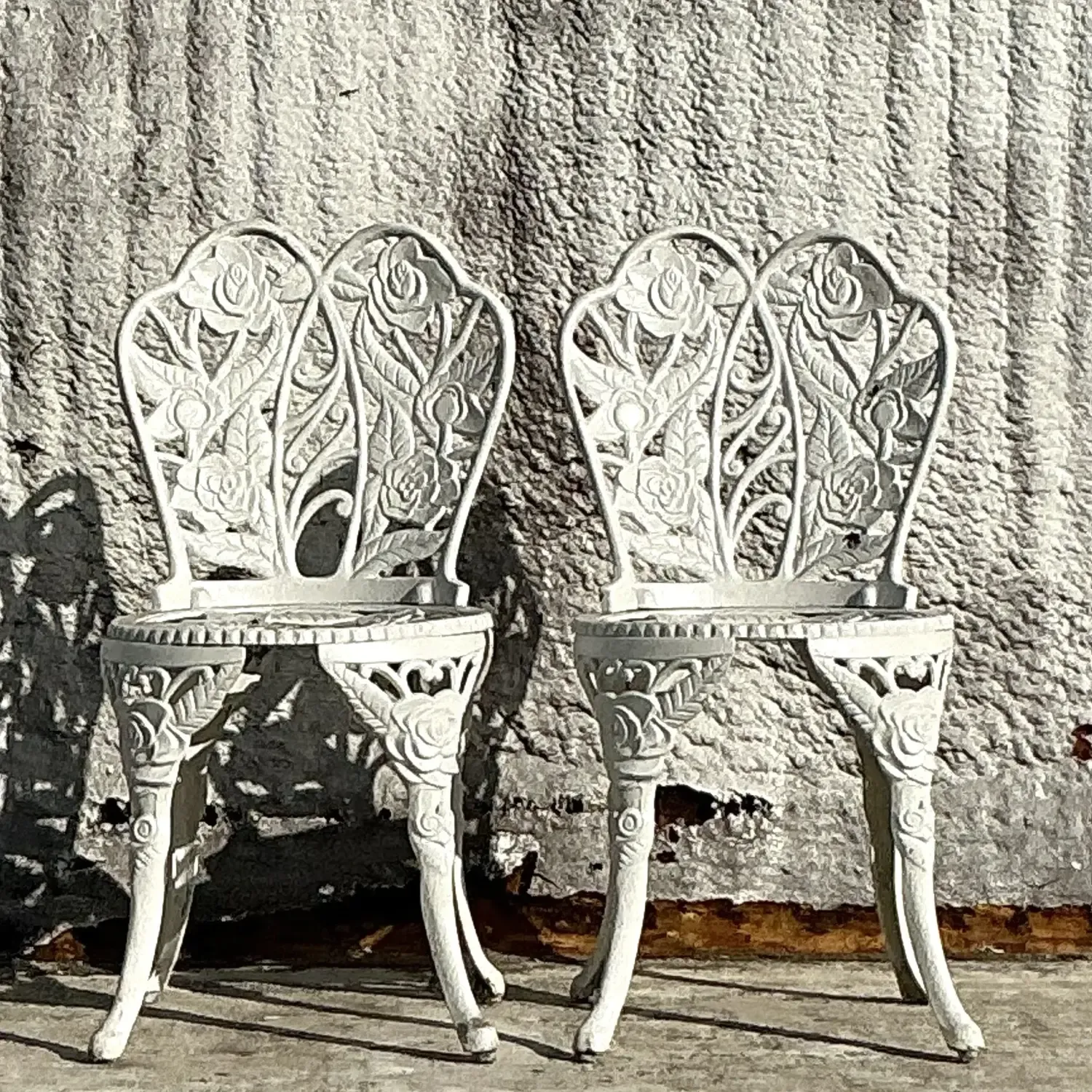 Vintage Regency Rose Garden Wrought Iron Table and Two Chairs - Set of 3 — additional photo 4