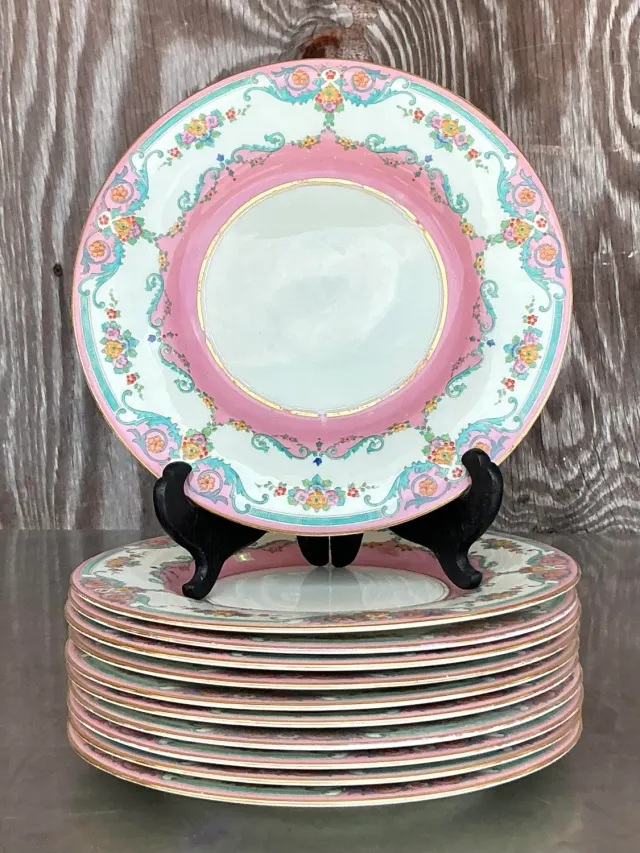 Vintage Regency Royal Doulton Dinner Plates - Set of 11 — additional photo 1