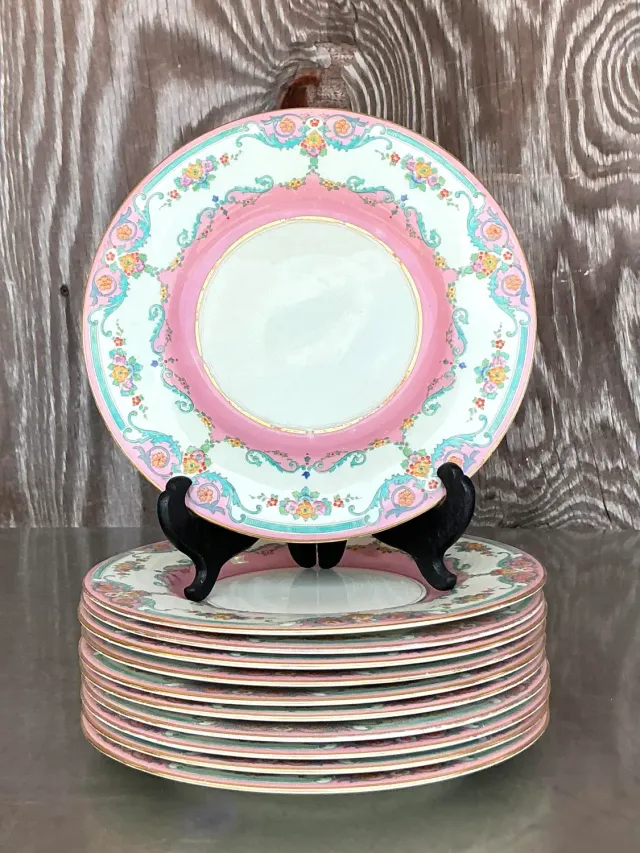 Vintage Regency Royal Doulton Dinner Plates - Set of 11 — additional photo 2