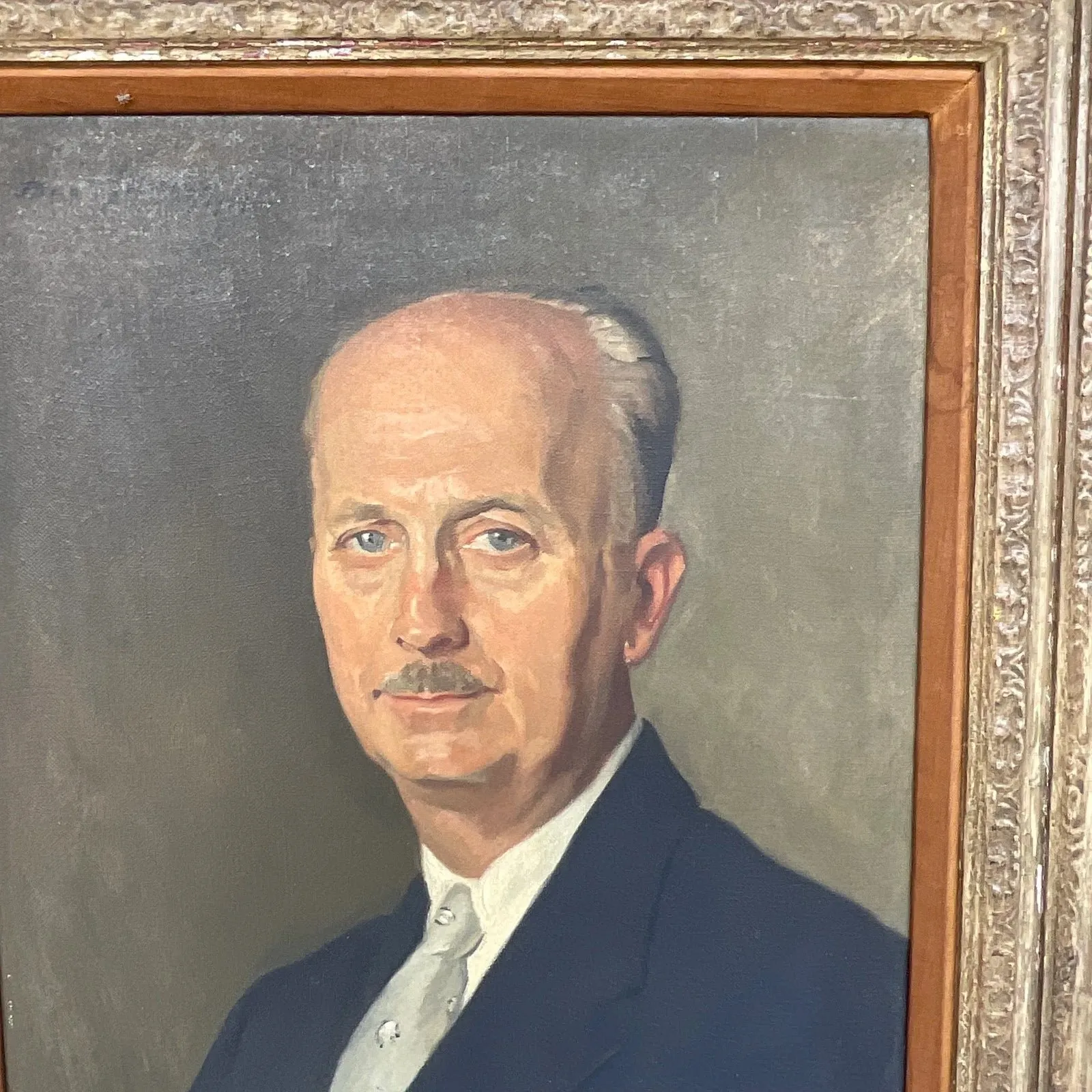 Vintage Regency Signed Original Oil Portrait Painting on Canvas — additional photo 2